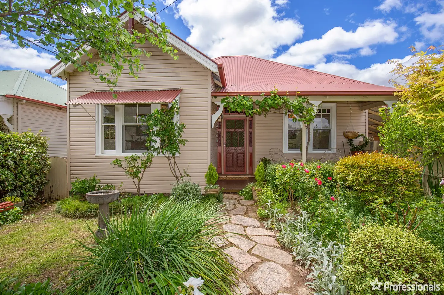 Main view of Homely house listing, 73 Rusden Street, Armidale NSW 2350