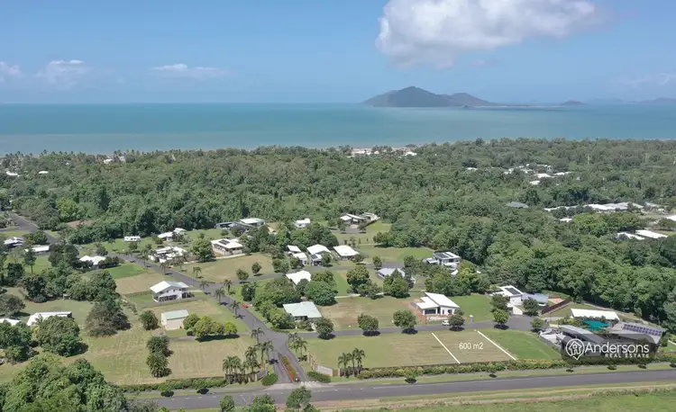 8 Lani Close, Mission Beach QLD 4852