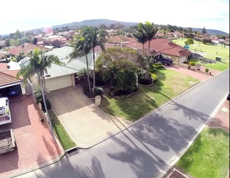 33 Golden Ash Gardens, Helena Valley WA 6056