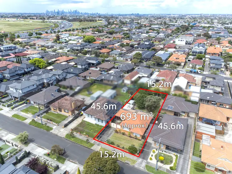 31 Green Street, Airport West VIC 3042