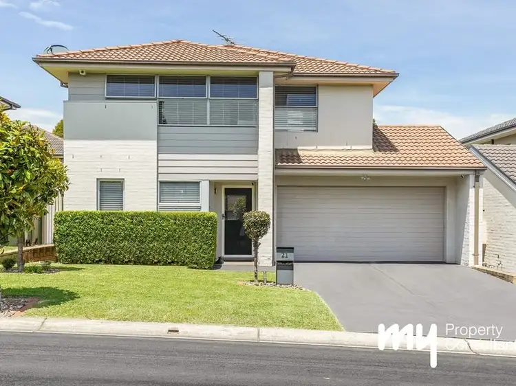 21 Northampton Drive, Glenfield NSW 2167
