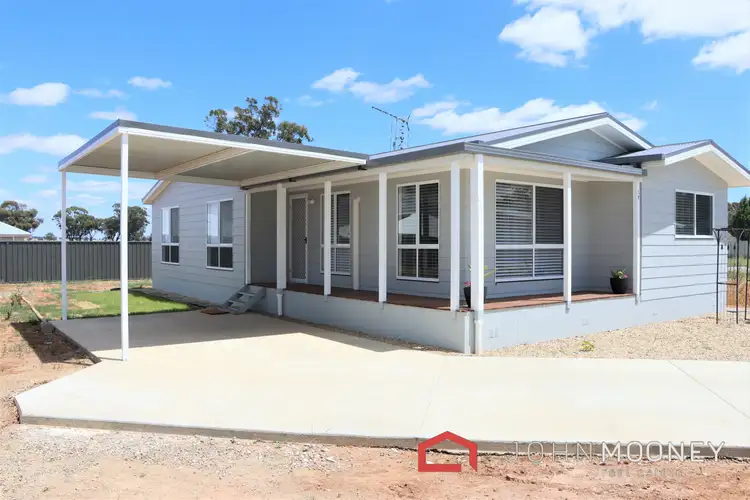 19 Rockliff Court, Lockhart NSW 2656