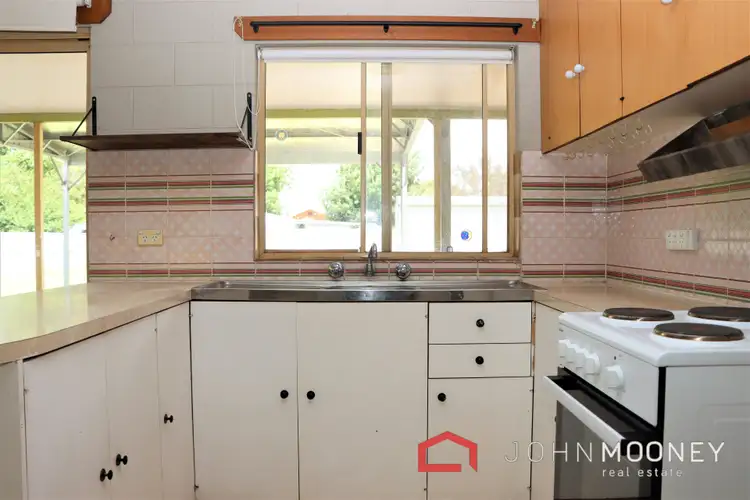 Fifth view of Homely house listing, 2 Best Street, Uranquinty NSW 2652