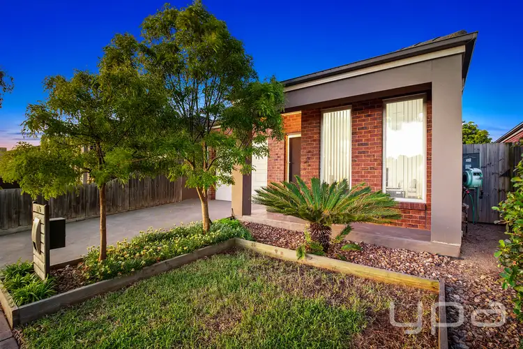 Main view of Homely unit listing, 1/6 Horseshoe Circuit, Truganina VIC 3029