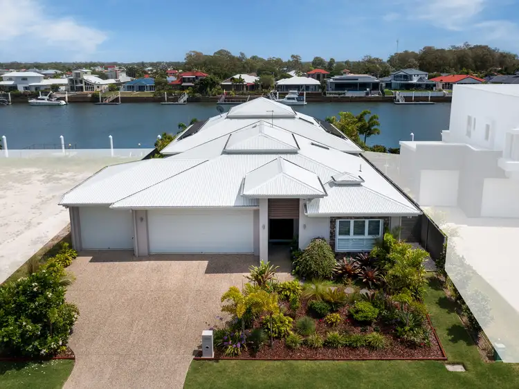 105 Seaside Drive, Banksia Beach QLD 4507