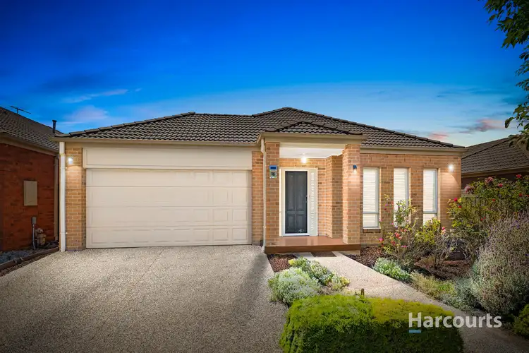 16 Mount Way, Caroline Springs VIC 3023
