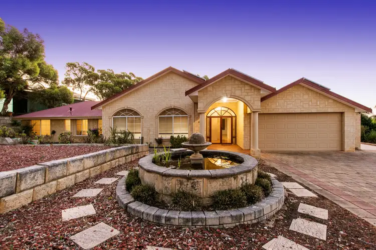 10b Simeon Close, Kalamunda WA 6076