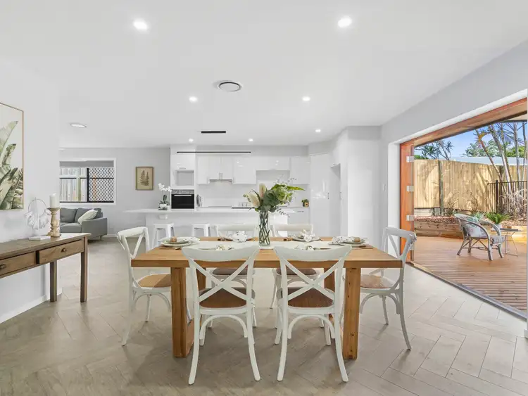 33 Sandpiper Street, Wellington Point QLD 4160