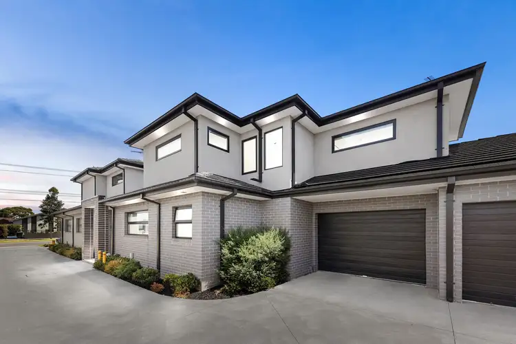 Main view of Homely townhouse listing, 2/18 Snow Street, Keilor Park VIC 3042