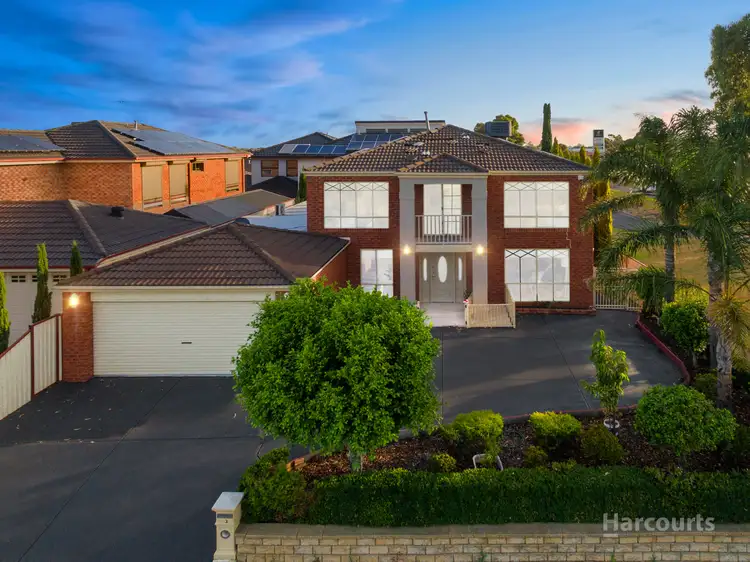 33 Moorland Road, Cairnlea VIC 3023