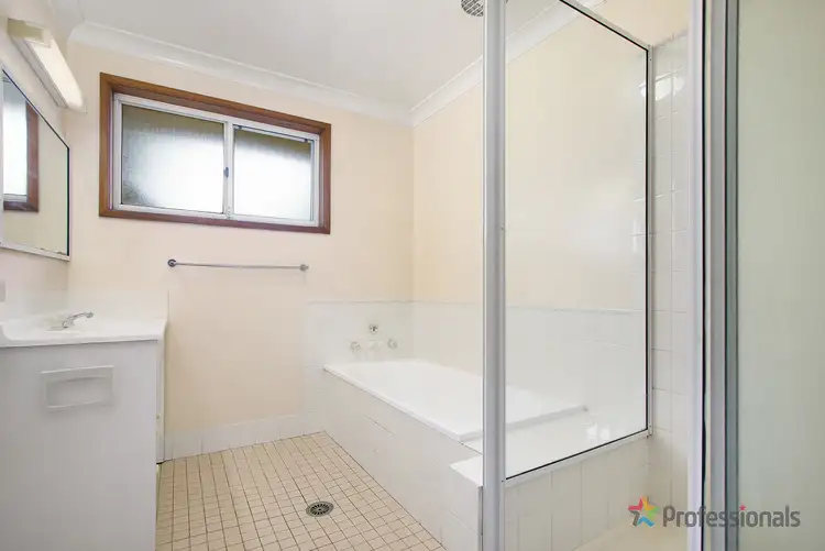 Fifth view of Homely unit listing, 1/210-216 Donnelly Street, Armidale NSW 2350