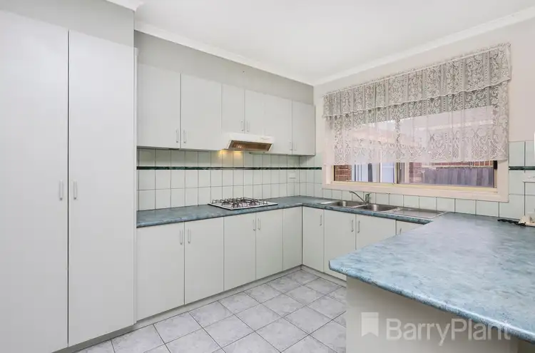 Third view of Homely unit listing, 2/20 Gabrielle Crescent, Gladstone Park VIC 3043