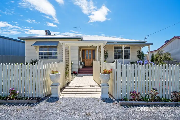 30 Marine Esplanade, Stanley TAS 7331