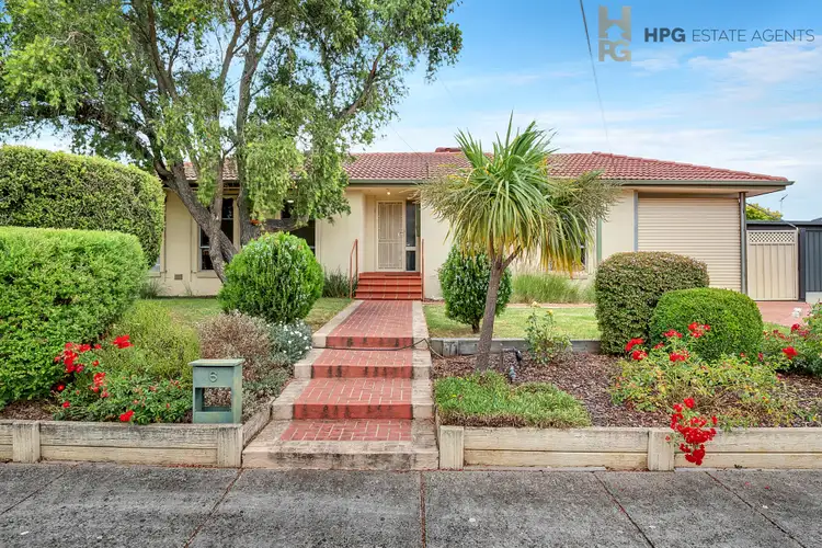 Second view of Homely house listing, 6 Bunbury Court, Gladstone Park VIC 3043