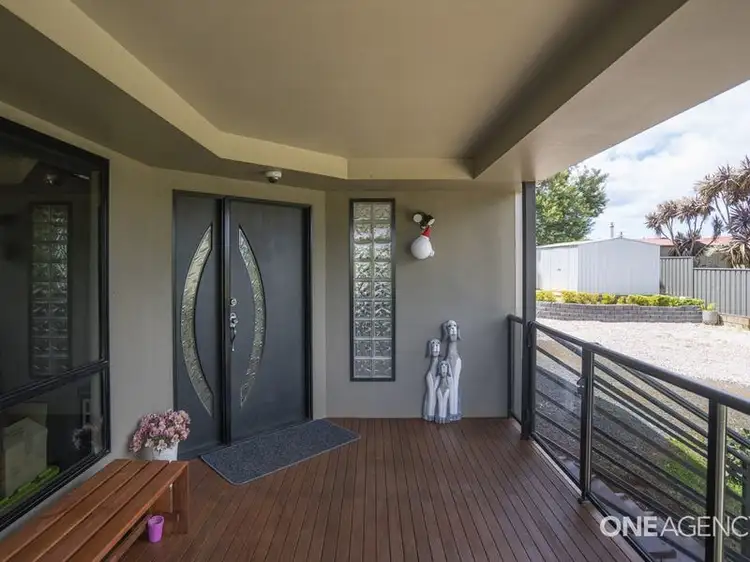 63 Lyons Street, Somerset TAS 7322