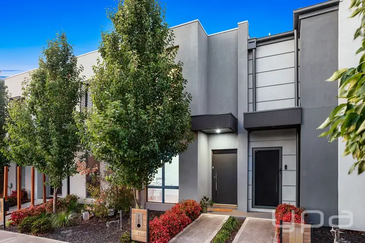 81 Waterhaven Boulevard, Point Cook VIC 3030