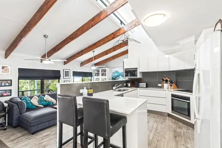 7 Nollamara Drive, Elanora QLD 4221