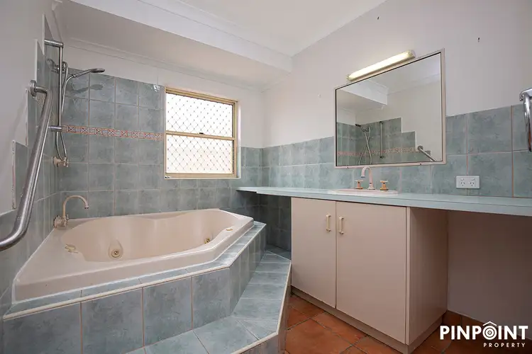 62 Mansfield Drive, Beaconsfield QLD 4740