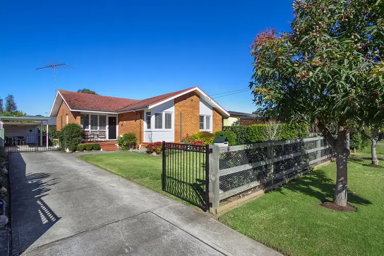 8 Mason Avenue, Hobartville NSW 2753