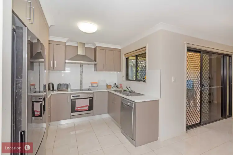 Sixth view of Homely unit listing, 2/19 Seventy Four Court, Avoca QLD 4670