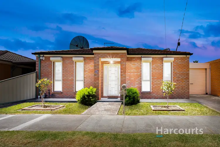 2/34 Hogan Street, Deer Park VIC 3023