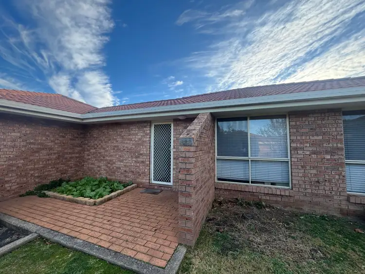 2/91 Queen Elizabeth Drive, Armidale NSW 2350
