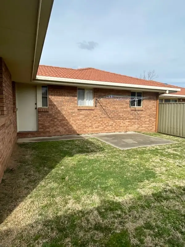 Fifth view of Homely unit listing, 2/91 Queen Elizabeth Drive, Armidale NSW 2350