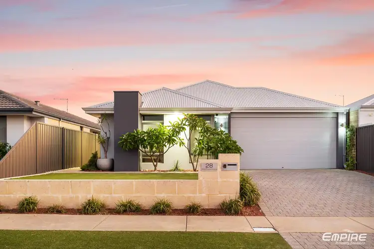 28 West Churchill Avenue, Lake Coogee WA 6166