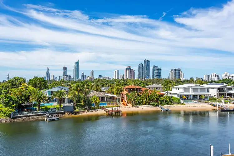 3b/11 Eady Avenue, Broadbeach Waters QLD 4218