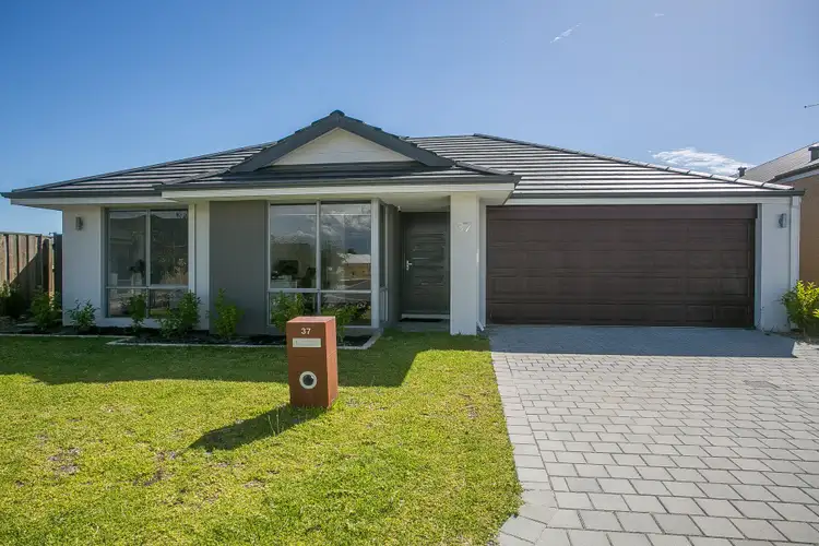 37 Glamorgan Loop, Ellenbrook WA 6069