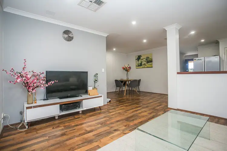 Second view of Homely house listing, 7 Knoll Place, Kiara WA 6054