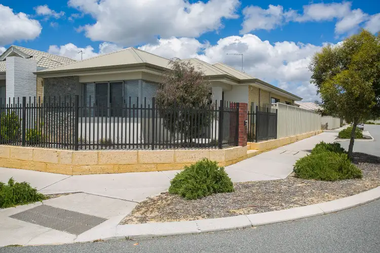 24 Baltic Approach, Piara Waters WA 6112