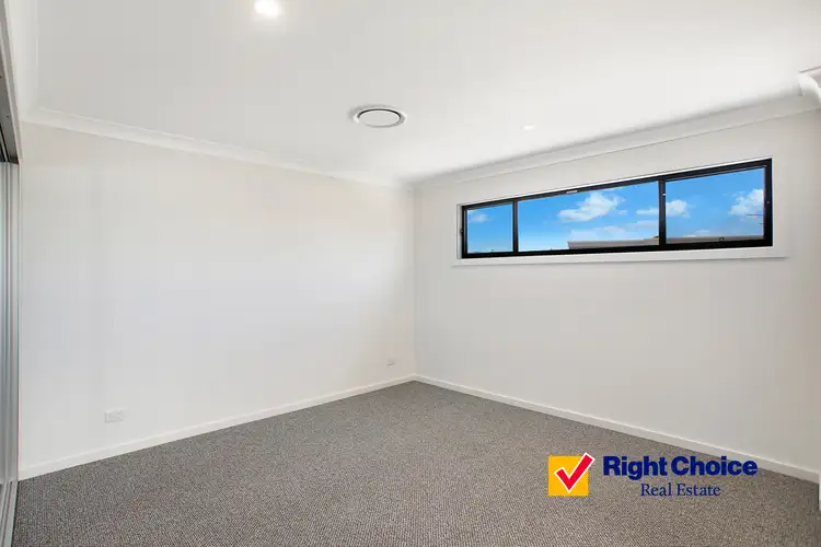 Fifth view of Homely house listing, 2/94 Parkes Street, Oak Flats NSW 2529
