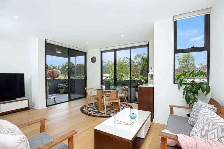 2-4 Lodge St