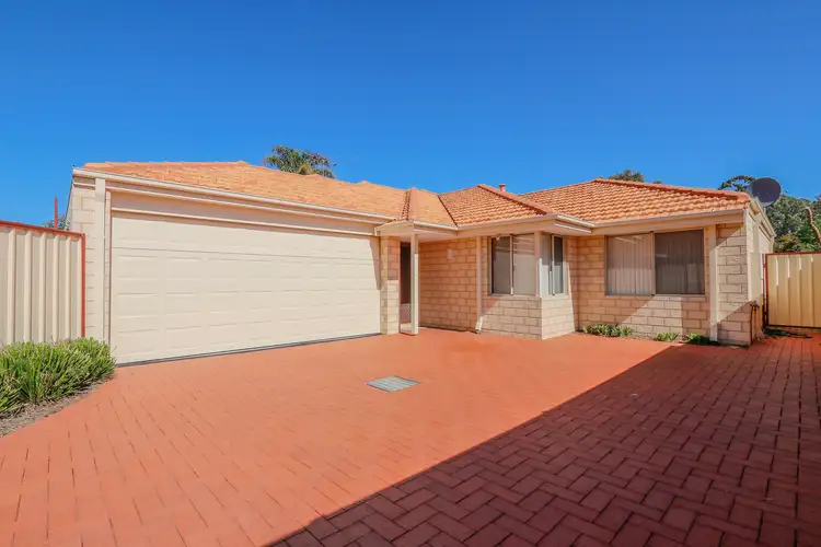 15A Parkfield Road, Kelmscott WA 6111