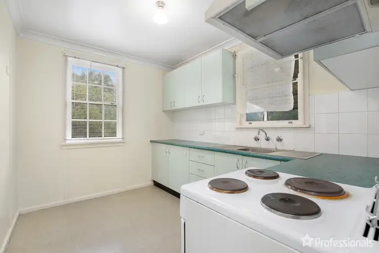 Second view of Homely house listing, 5 Fayle Avenue, Armidale NSW 2350