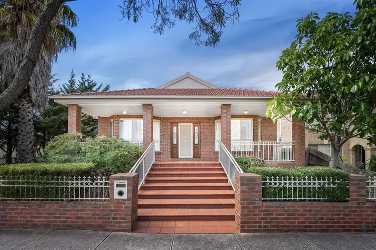 32 Bluebell Crescent, Gowanbrae VIC 3043