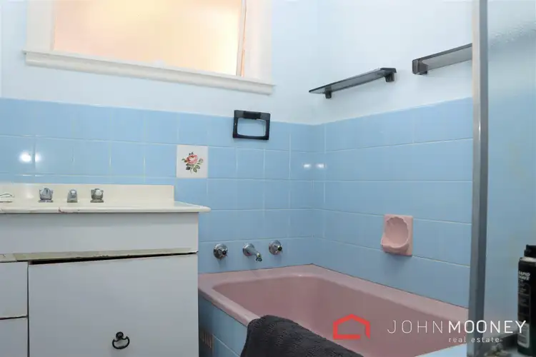 Fifth view of Homely house listing, 38 Manoora Avenue, Mount Austin NSW 2650