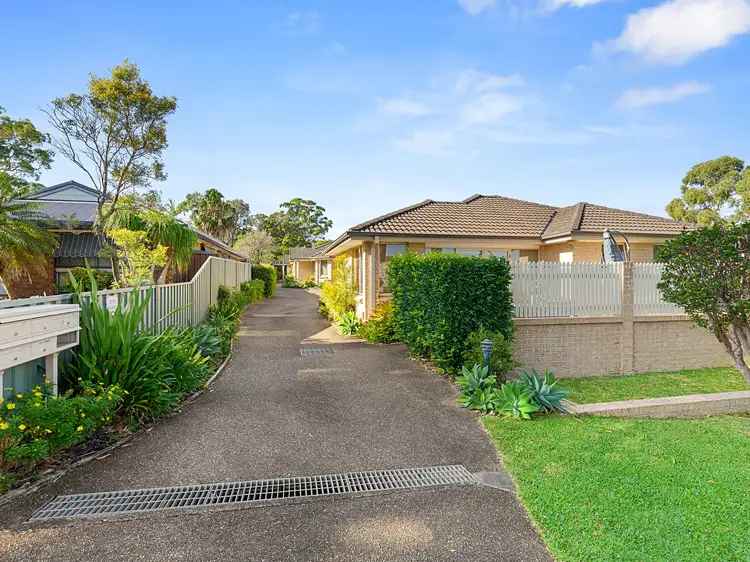 Main view of Homely villa listing, 4/30 Chipilly Ave, Engadine NSW 2233