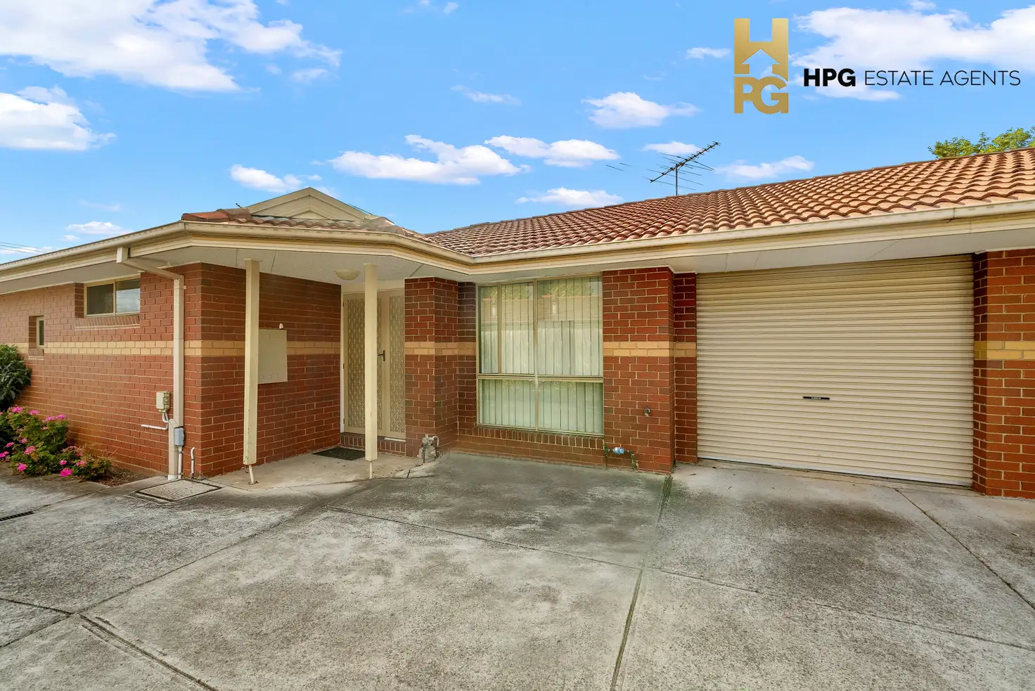 Main view of Homely unit listing, 2/38 Waratah Avenue, Tullamarine VIC 3043