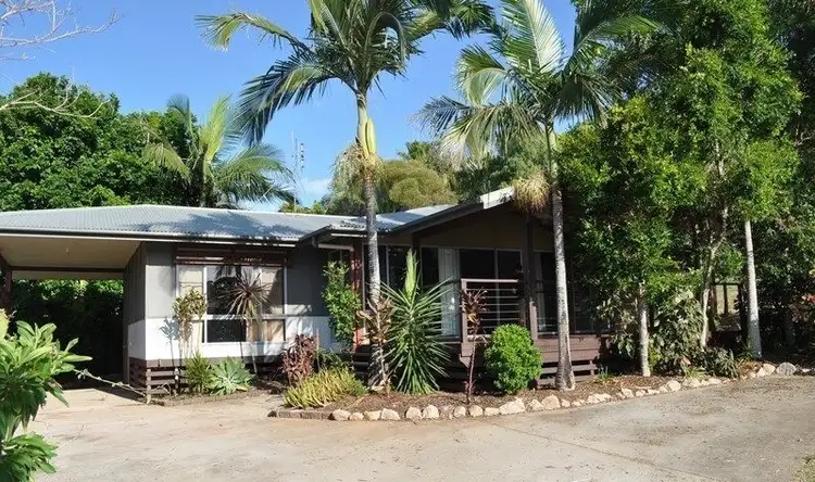 3 Whitby Place