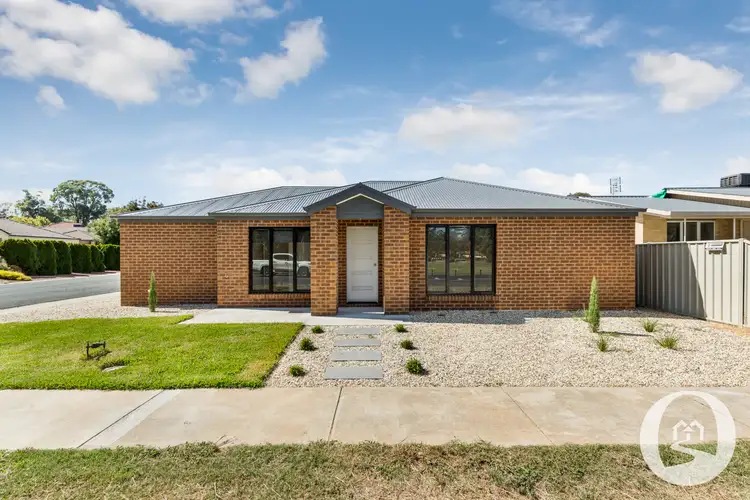 Second view of Homely townhouse listing, 21 Parkside Boulevard, Strathdale VIC 3550