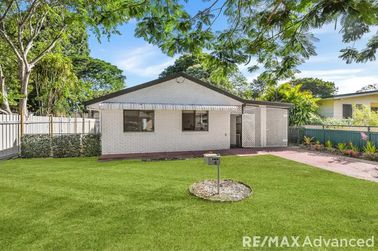 4 Arvon Avenue, Beachmere QLD 4510
