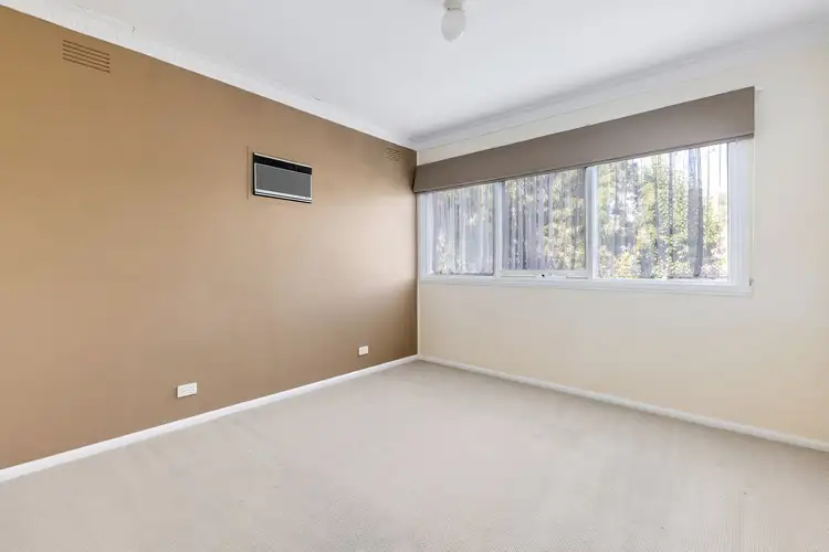 Fifth view of Homely house listing, 1 Byron Avenue, Keilor East VIC 3033