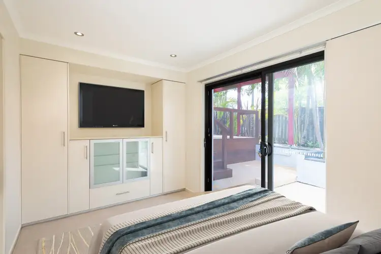 Fifth view of Homely house listing, 2 Leawood Place, Helensvale QLD 4212