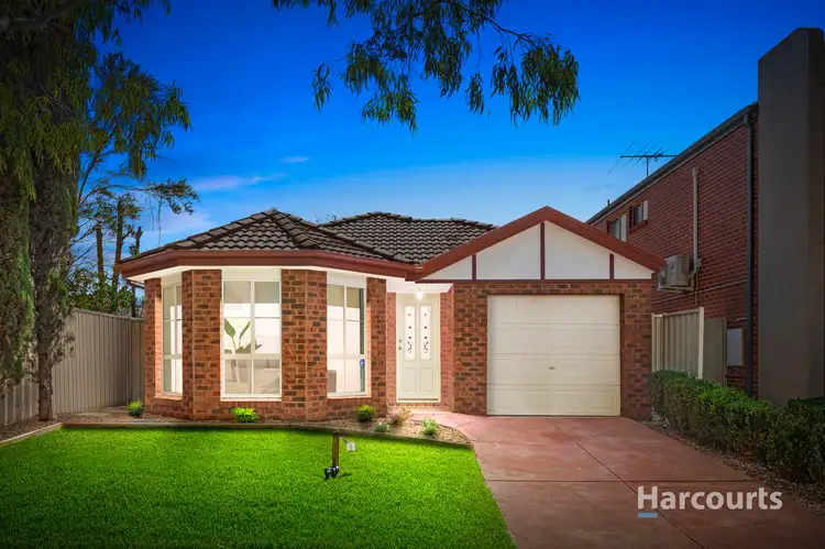 5 Abbington Crescent, Caroline Springs VIC 3023