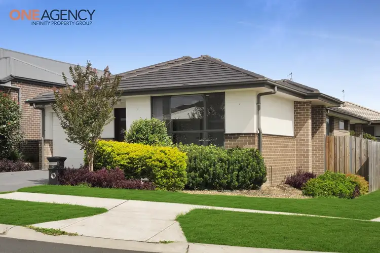 12 Clowes Street, Elderslie NSW 2570