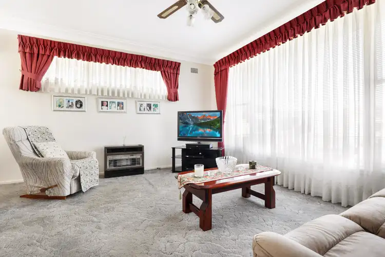 Fifth view of Homely house listing, 4 Cambridge Avenue, Fairy Meadow NSW 2519