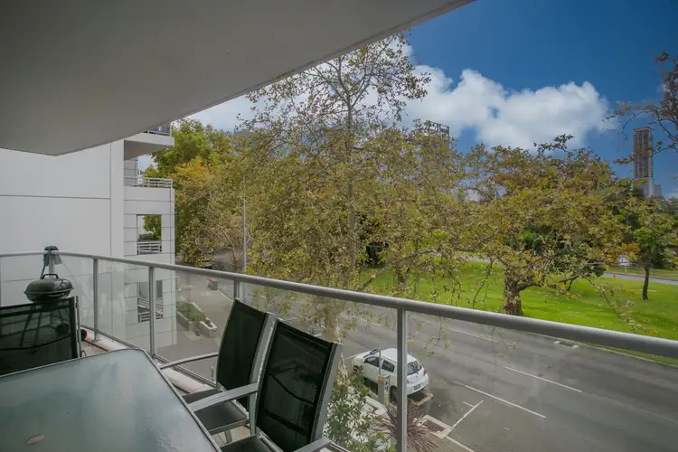 9/138 Mounts Bay Road, Perth WA 6000