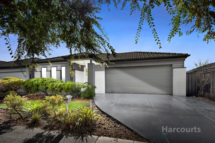 19 Bentley Drive, Deer Park VIC 3023